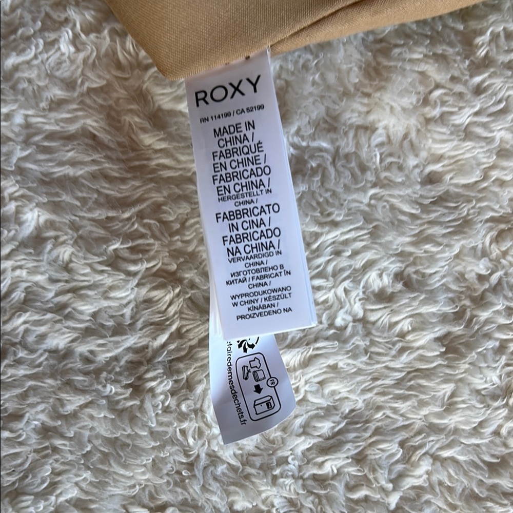 Roxy Multicolor Knit Tote Bag - Picture 7 of 9